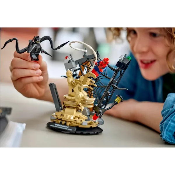 LEGO® Marvel: Spiderman in Sandmanova ogromna bitka (76334) slika 4