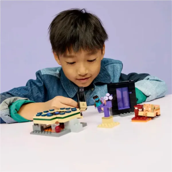 LEGO® Minecraft: Potovanje do vrat podzemlja in končnega portala (21584) slika 4