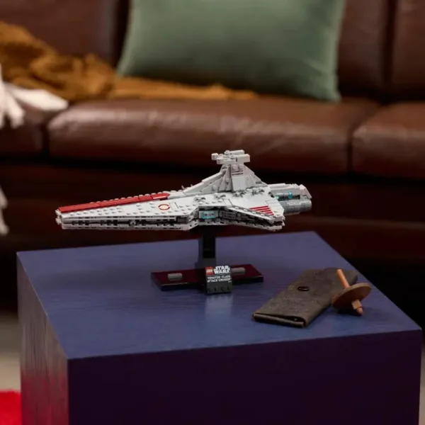 LEGO® Star Wars™: Venator razred napadalna križarka (75441) slika 3
