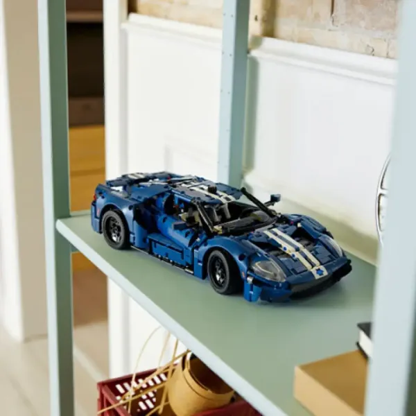 LEGO® Technic: 2022 Ford GT (42154) slika 8