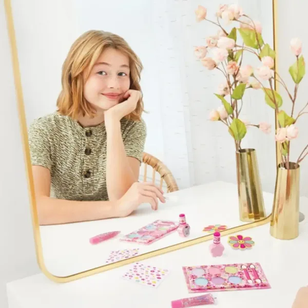 Make it Real: Blooming Beauty set cvetličnih ličil slika 4
