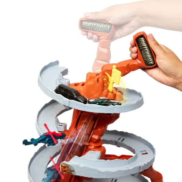 Matchbox Film: Pobeg na serpentinah avtocestni set – Mattel slika 2
