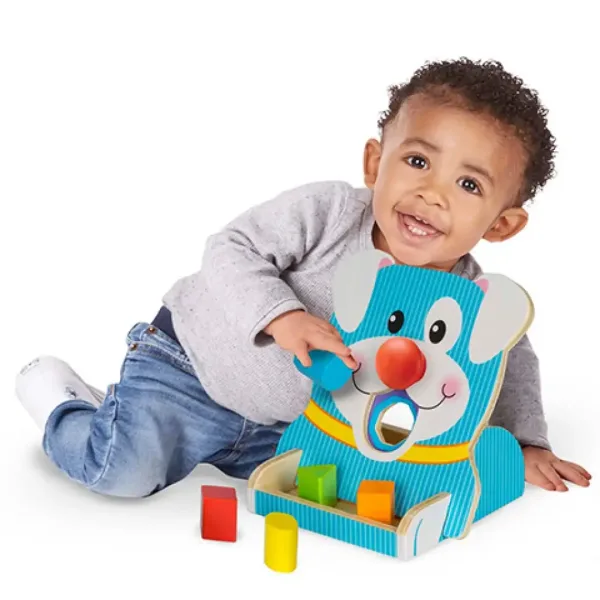 Obračaj in hrani Lesena igrača vstavljanja oblik - Melissa & Doug slika 3