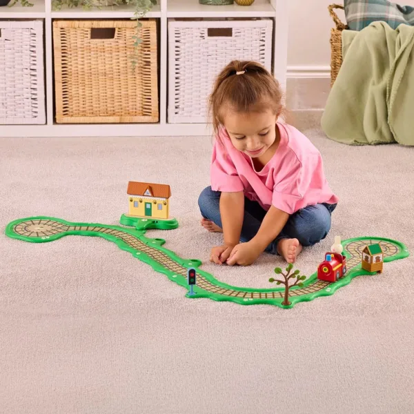Peppa prašiček Whizz-Around Zajček Rebeka rdeči vlak igrača slika 4