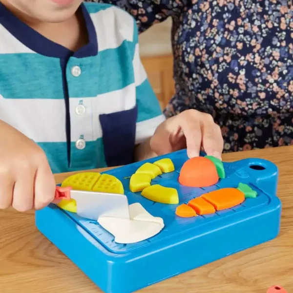 Set plastelina Play-Doh: Little Chef s 5 lončki plastelina in dodatki 255 g - Hasbro slika 4