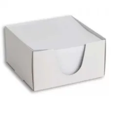 Kvadratni blok 9×9×5 cm, 500 listov, v beli škatli