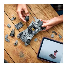 LEGO® Marvel: Batman proti Supermanu™: Batmobile™ (76331) slika 5