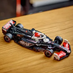 LEGO® Speed Champions: MoneyGram Haas F1® Team VF-24 dirkalnik (77250) slika 3