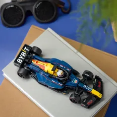 LEGO® Speed Champions: Oracle Red Bull Racing RB20 F1® dirkalnik (77243) slika 4