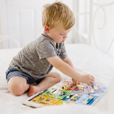 Melissa & Doug: Lesena aktivnostna tabla z ključavnicami in zaponkami za razvoj spretnosti - Spin Master slika 3