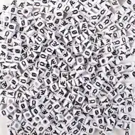 PlayBox: Posebni znaki iz plastičnih kroglic za taljenje, 300 kosov