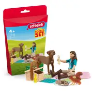 Schleich: Piknik z Lizo in njenim kužkom igralni set (42746)