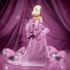 Barbie: Signature zbirateljska lutka Marilyn Monroe 33 cm - Mattel slika 6