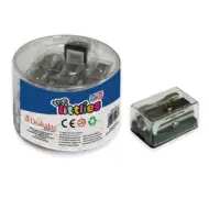 Kovinski šilček z eno luknjo v škatli