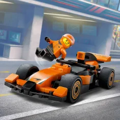 LEGO® City: F1®-voznika McLaren s dirkalnikom (60442) slika 3
