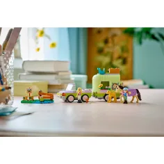 LEGO® Friends: Prikolica za konje in konjeniške prevoze (42695) slika 9