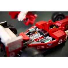 LEGO® Icons: Ferrari F2004 in Michael Schumacher (11375) slika 8