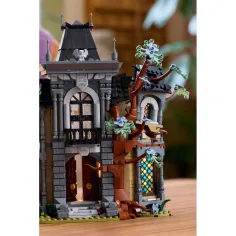 LEGO® Icons: Županova rezidenca (11383) slika 6