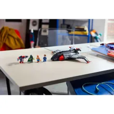 LEGO® Marvel: Maščevalci: Zbujanje Doctor Dooma Quinjet (76347) slika 6