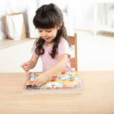 Melissa&Doug Potisni do Pop Sestavljanka – Srečne kokoši lesena razvojna sestavljanka - Spin Master slika 4