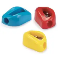 Plastični šilček z eno luknjo v več barvnih različicah - Carioca