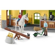 Schleich Farm World – Igralni set hleva za konje (42485) slika 4