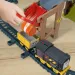 Fisher-Price: Thomas in prijatelji Diesel Lift &amp; Load gradbiščni železniški komplet z motoriziranim vlakom - Mattel