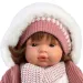Llorens: Lola 38 cm jokajoča dojenček s cucljem in pleteno kapico